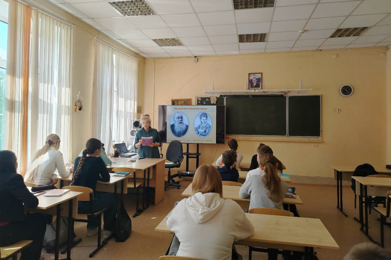 Занятие «Наш светлый солнечный бард»