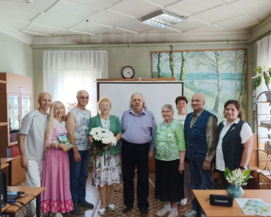 Презентация сборника стихов самодеятельных поэтов «Поэтический родник»